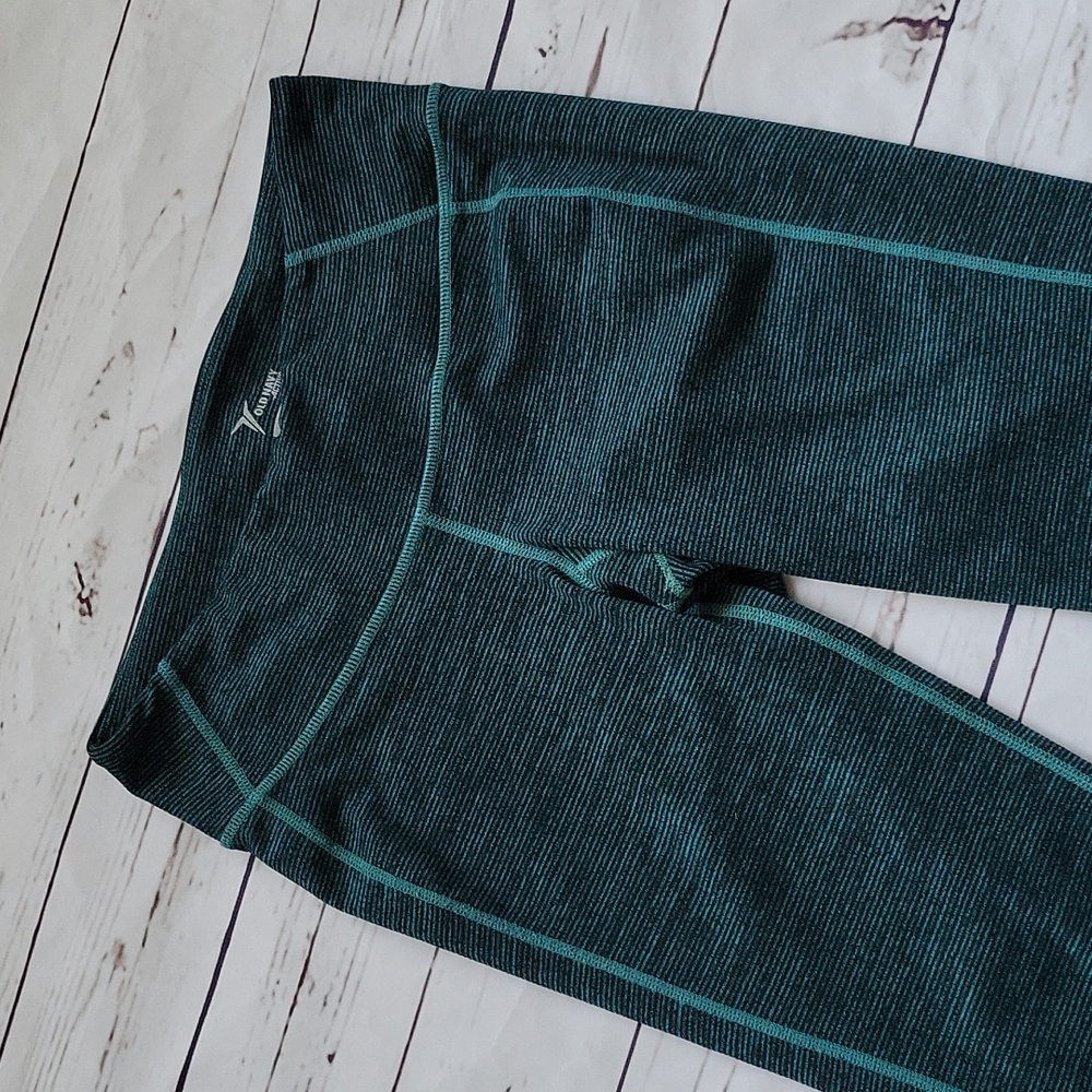 Activewear bottoms - Picture 2 of 5
